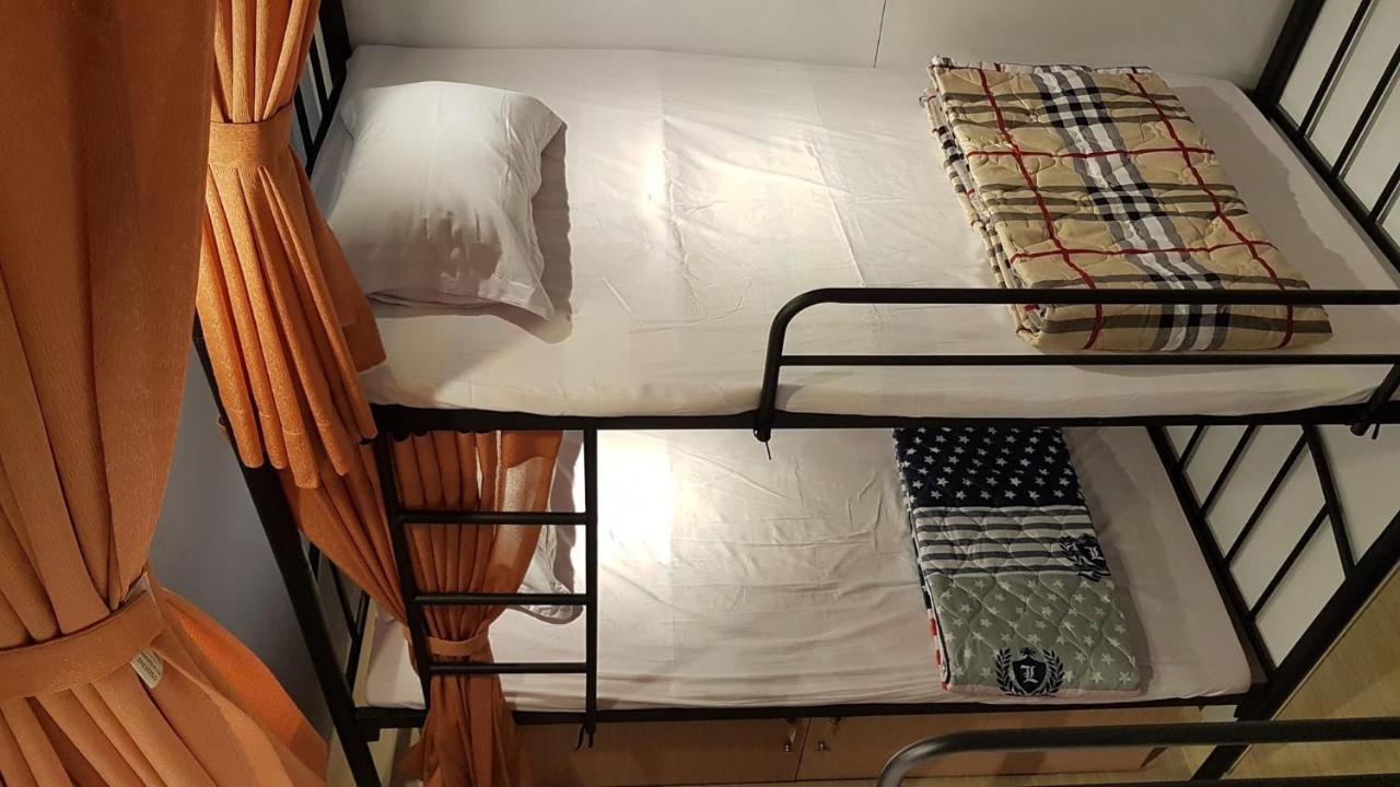 Sky House Hostel Хошимин Экстерьер фото
